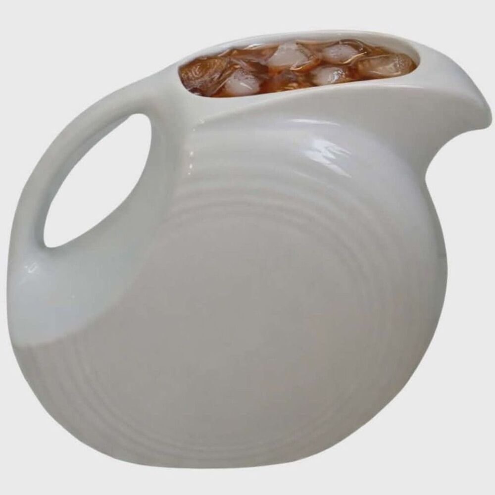 Fiestaware Fiesta 67 oz Large Disk Pitcher CARAFE CONTAINER White CERAMIC